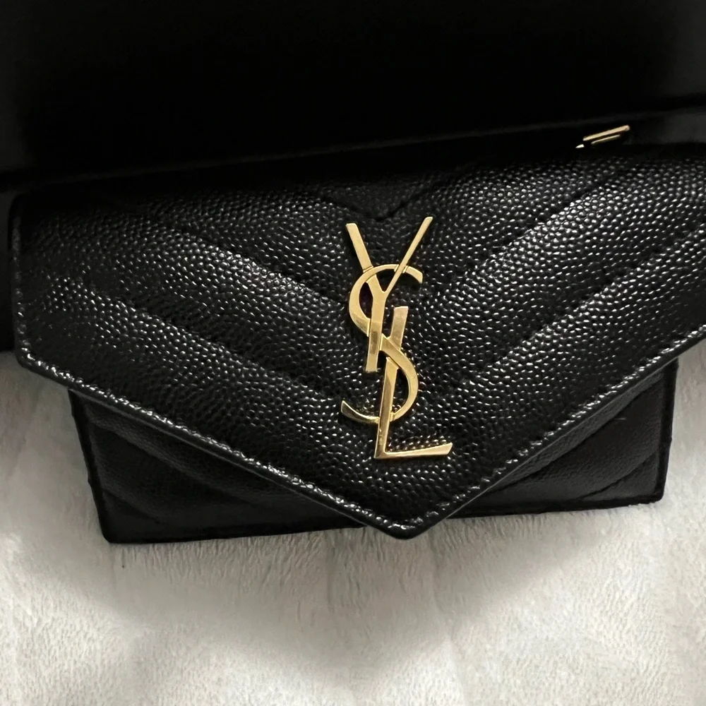 Envelope Wallet - Picture 1 of 7